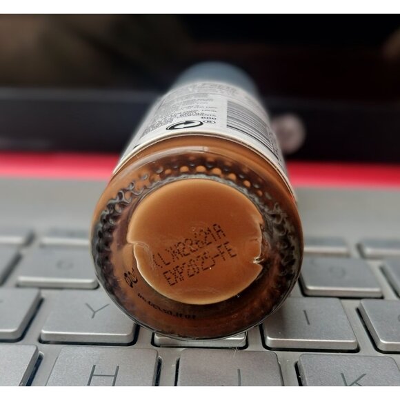 Revlon ColorStay Longwear Makeup 600 Cinnamon SPF 20 For Normal/Dry Skin 24HR Hy - Picture 4 of 10